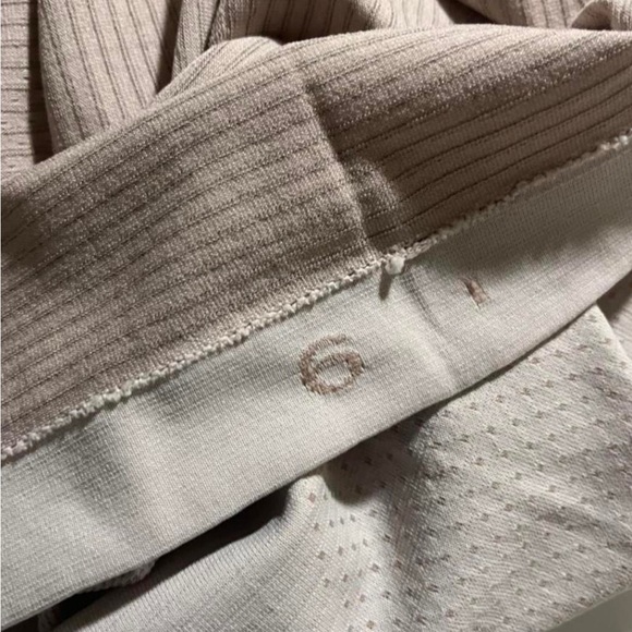 LULULEMON SHORT SLEEVE SWIFTLY TECH 2.0 DUNE/MINK PINK - Picture 4 of 4